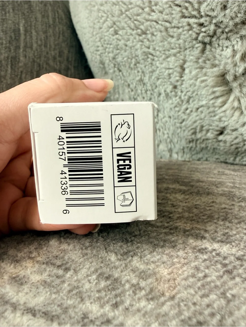 Milk Makeup Hydro Grip + Glow Primer — shimmering gold